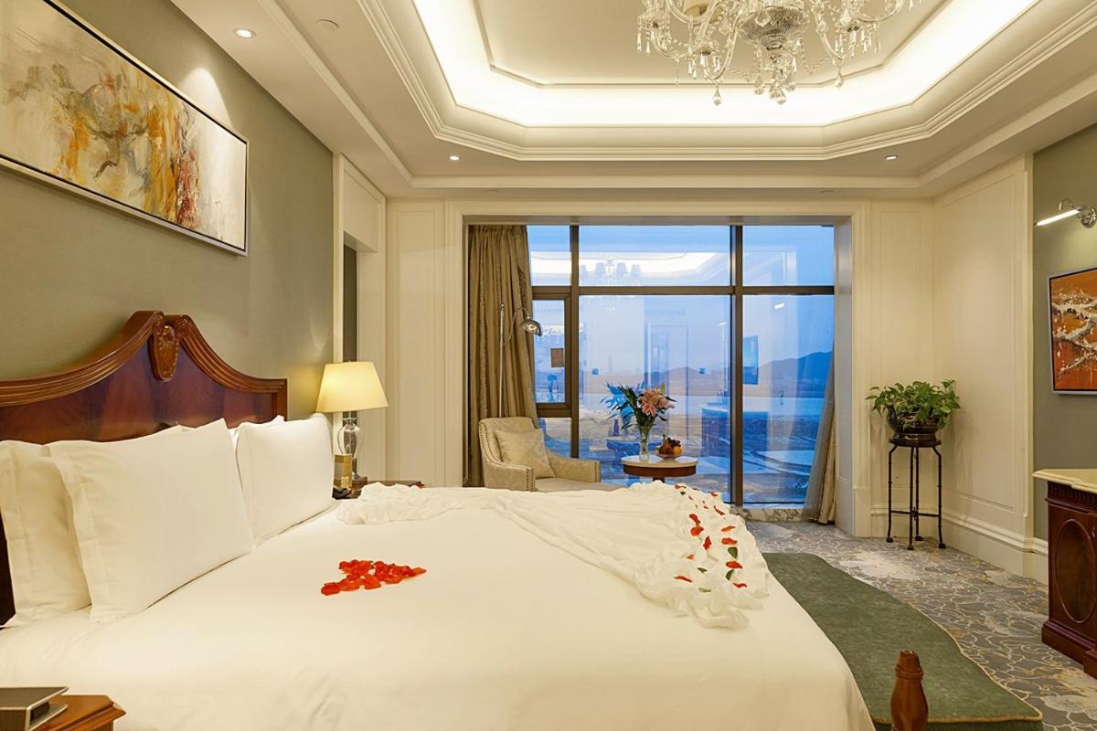 Royal Seaside Hotel And Hot Springs Xiamen Bagian luar foto