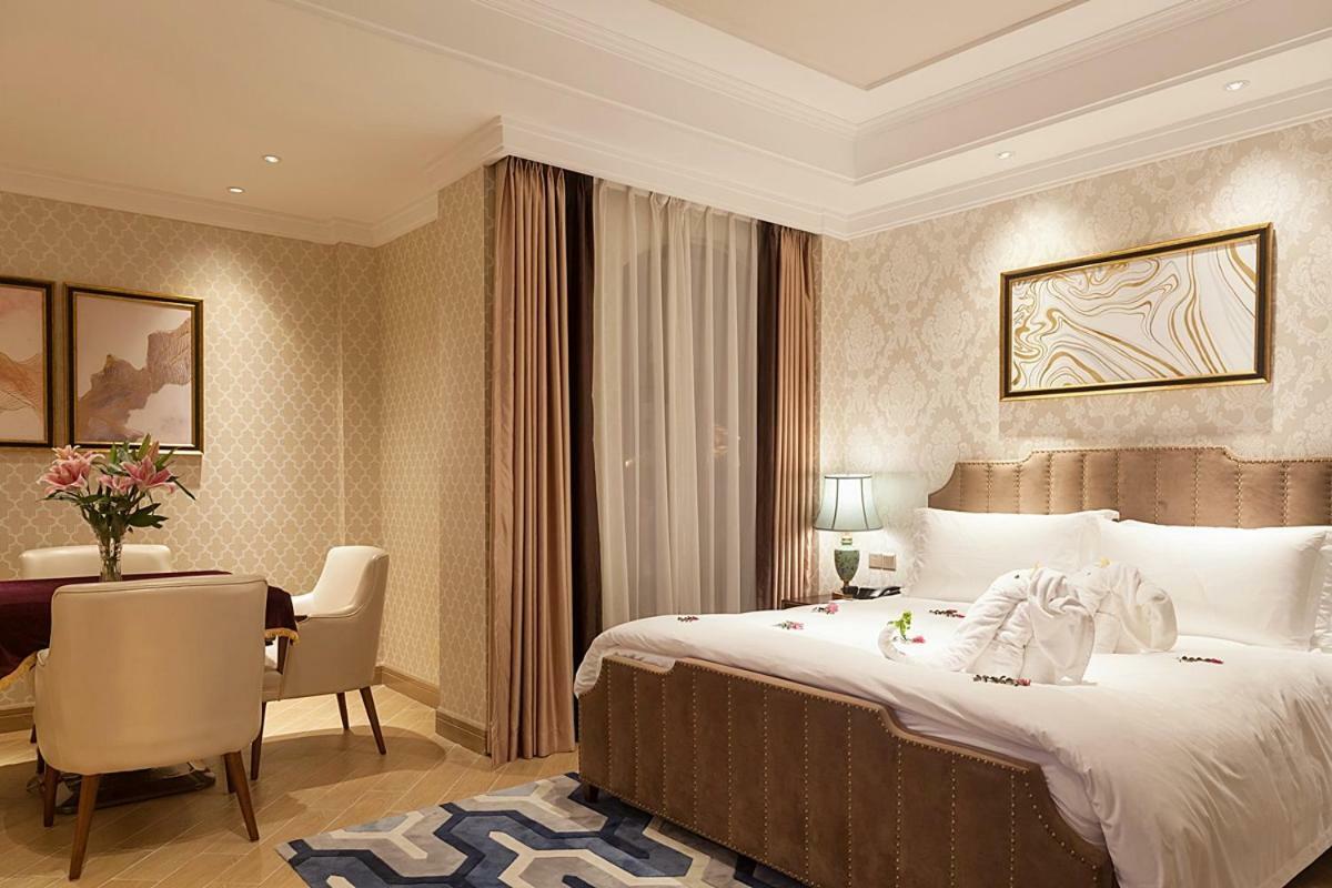 Royal Seaside Hotel And Hot Springs Xiamen Bagian luar foto