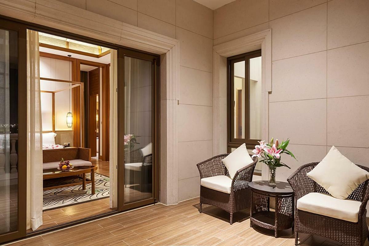 Royal Seaside Hotel And Hot Springs Xiamen Bagian luar foto
