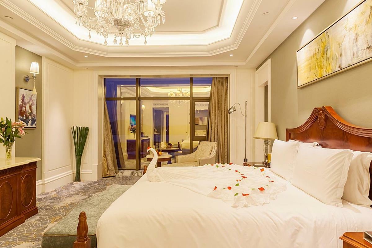 Royal Seaside Hotel And Hot Springs Xiamen Bagian luar foto