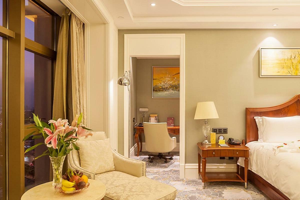 Royal Seaside Hotel And Hot Springs Xiamen Bagian luar foto